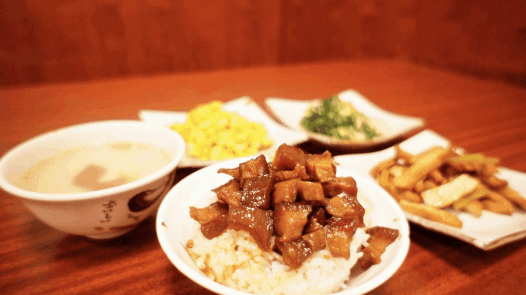 太平滷肉飯推薦:峰鳴魯肉飯